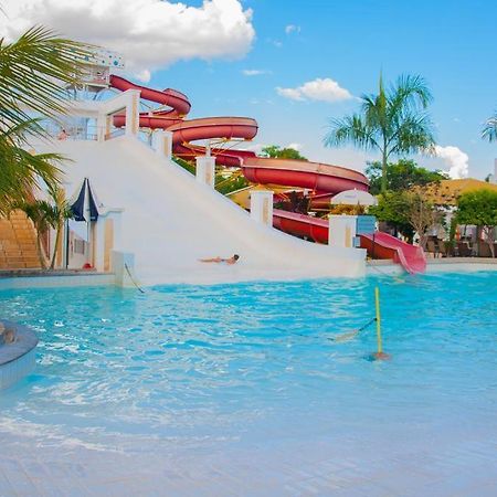 Lacqua Diroma -Cn Hospedagem Hotel Caldas Novas Buitenkant foto